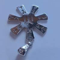 Сребърен медальон "розетата от Плиска", снимка 4 - Колиета, медальони, синджири - 43688281