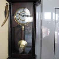 Стенен часовник, снимка 1 - Антикварни и старинни предмети - 28401314