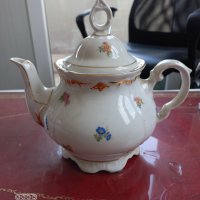Български порцеланов чайник!, снимка 2 - Антикварни и старинни предмети - 36909777