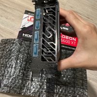 Видеокарта SAPPHIRE PULSE AMD Radeon™ RX 6600 XT OC GAMING, снимка 3 - Видеокарти - 43574373