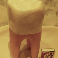Подарък за любимия зъболекар-кътник от великан, снимка 1 - Статуетки - 43414171