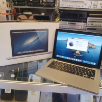 Лаптоп Apple MacBook Pro A1278 В перфектно състояние. С кашон книжки, документи, зарядно. Батерията , снимка 1 - Лаптопи за дома - 44890863