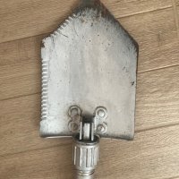 Сгъваема немска лопата , снимка 4 - Антикварни и старинни предмети - 36855895