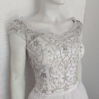 сватбена булчинска рокля със собствен обем и сияещ гръб, снимка 1 - Сватбени рокли - 27190033