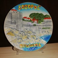 Сувенирна чиния с крепостната стена в Созопол, снимка 1 - Морски сувенири - 32348952