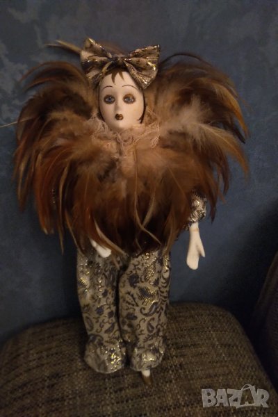 Колекционерска порцеланова кукла , снимка 1