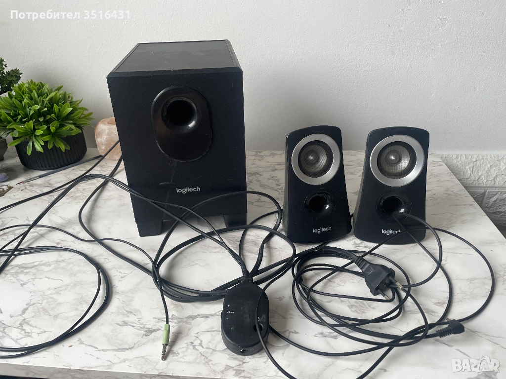 Аудио система Logitech Z313 (2.1) - За ремонт или части (проблем в платката), снимка 1