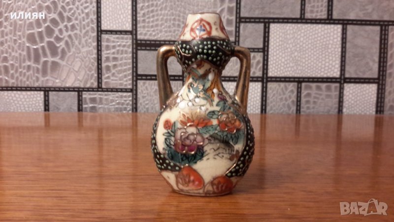 Много малка порцеланова стомна , снимка 1