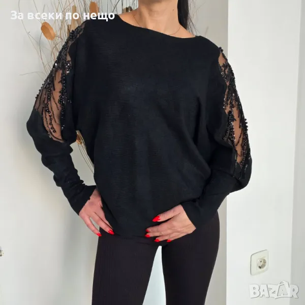 Дамска черна блуза с дълъг ръкав фино плетиво с апликация от камъни и пайети, снимка 1