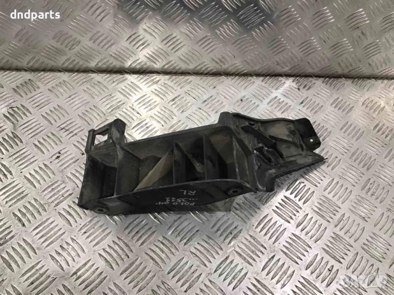 Заден ляв държач VW Polo,1.4TDI,2004г., снимка 1