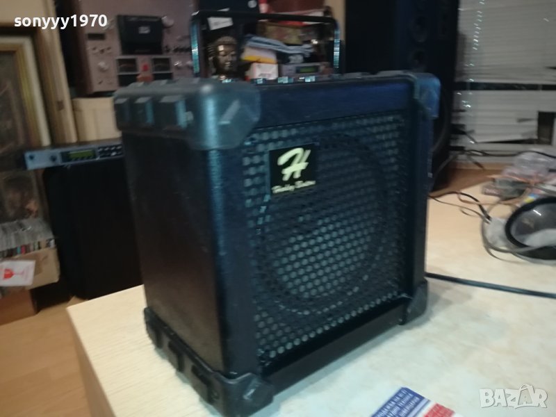 GUTAR AMPLIFIER-КИТАРНО КУБЕ 1411230825LK1EWC, снимка 1
