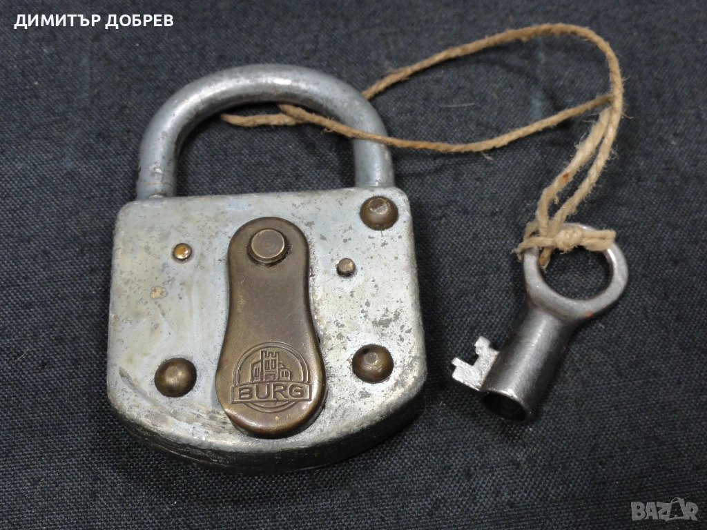 СТАР РЕТРО КАТИНАР С КЛЮЧ BURG GERMANY, снимка 1