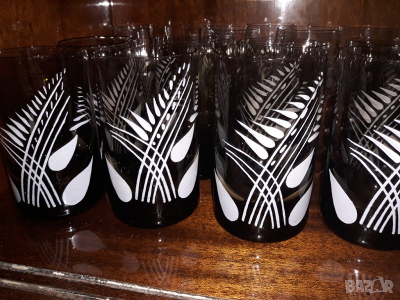 Чаши за безалкохолно от цветно стъкло, снимка 1
