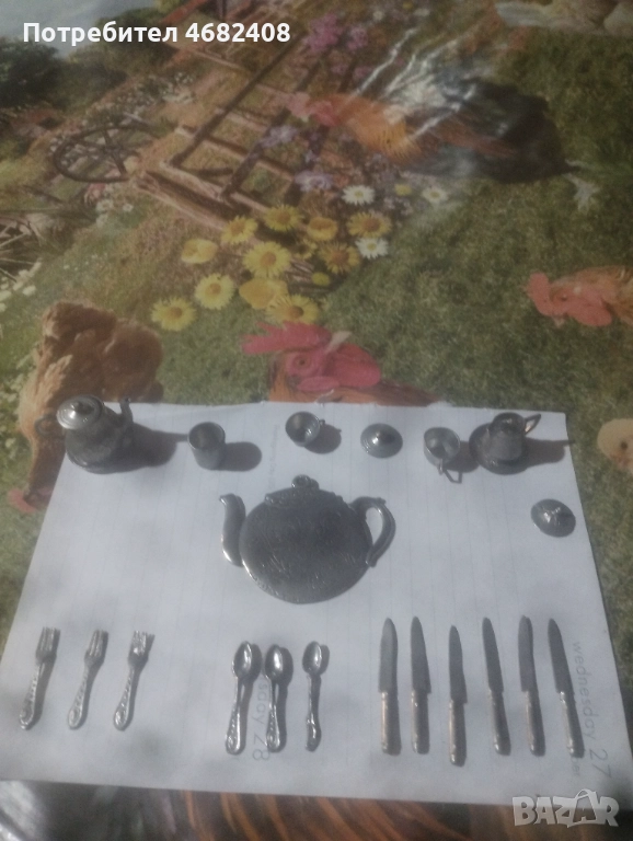 Старинен калайен декоративен мини сервиз може да е и сребърен не знам, снимка 1