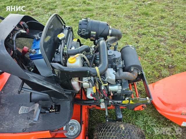ТРАКТОРНА КОСАЧКА KUBOTA DIESEL GR 1600. ДВУЦИЛИНДРОВА. , снимка 10 - Градинска техника - 52913776