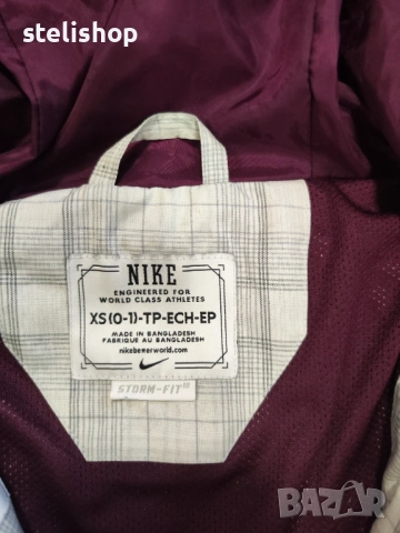 Дамско ски яке Nike, снимка 3 - Якета - 53303267
