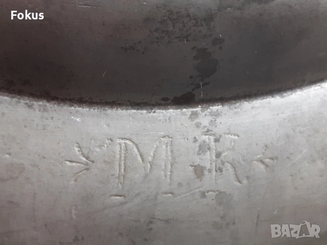Стара голяма оловно калаена чиния поднос плато маркировки, снимка 6 - Антикварни и старинни предмети - 53430640