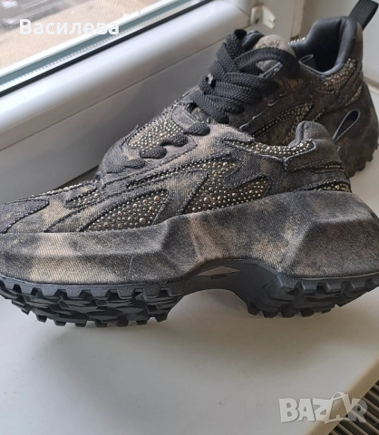 два модела актуални, снимка 2 - Маратонки - 52277980