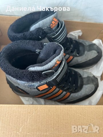 Adidas, снимка 2 - Детски маратонки - 43687415