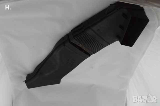 Въздуховод за Audi A4 Avant B7 3.0 TDI 8E0 129 617 D , 8E0 129 618 G, , снимка 3 - Части - 32439485