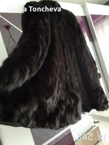 Черно палто от норки