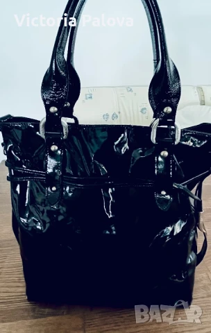 Маркова кожена чанта лак FREDERIC PARIS, снимка 15 - Чанти - 50675539