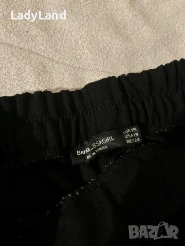 Панталон с кант Bershka, снимка 2 - Панталони - 48324013