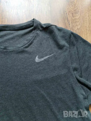 Nike - страхотна мъжка тениска L, снимка 2 - Тениски - 50337424