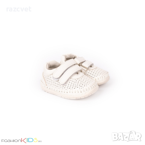 Бебешки анатомични обувки за прохождане за момче в бяло с коригираща велкро лепка