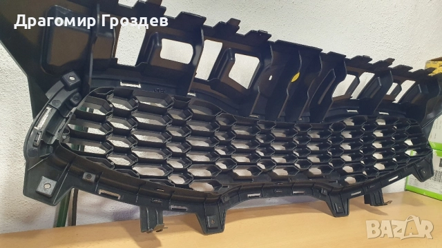 НОВА, оригинална радиаторна решетка (маска) за KIA Ceed II (JD) / Киа Сийд (2013-2015), снимка 9 - Части - 52467387
