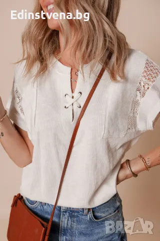 Дамска бяла блуза рипс с къс ръкав и бродирани акценти, снимка 1