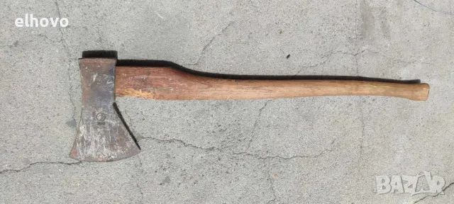 Стара брадва с дълга дръжка#34, снимка 2 - Антикварни и старинни предмети - 50218714