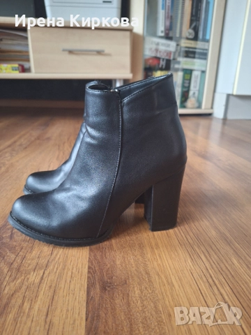 Дамски боти, снимка 2 - Дамски боти - 52389781