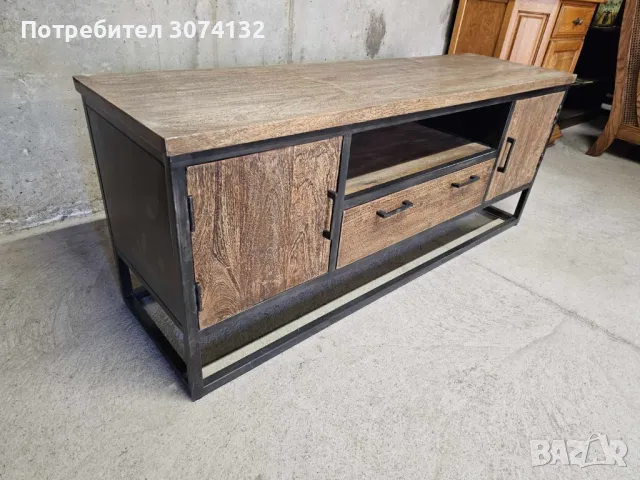 Шкаф от метал и дърво, снимка 2 - Шкафове - 49668085