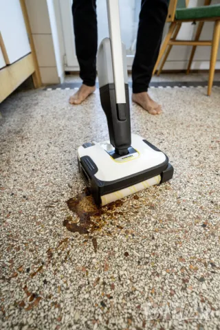 Уред за почистване на под FC 2-4 , снимка 4 - Прахосмукачки - 48828395