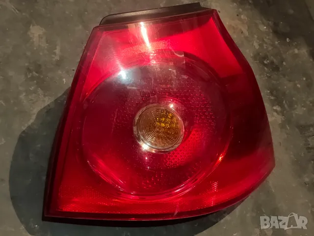 Заден десен (външен) стоп за VW Golf 5, снимка 2 - Части - 49419861