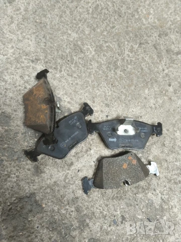 Предни оригинални накладки за BMW E39