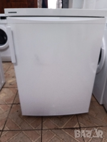 Малък хладилник с вътрешна камера Liebherr с 2 години гаранция!, снимка 8 - Хладилници - 52338772