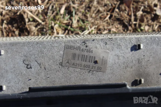 Интеркулер Мерцедес Екласа S210 E320 cdi MB E class A2105002100, снимка 4 - Части - 48581513
