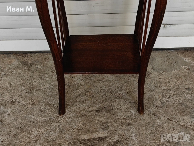 винтидж дървена масичка , снимка 3 - Маси - 53521412