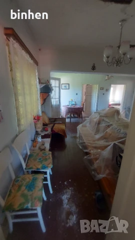 Къща 2 етажа с.Миланово(Лакатник), снимка 5 - Къщи - 51312262