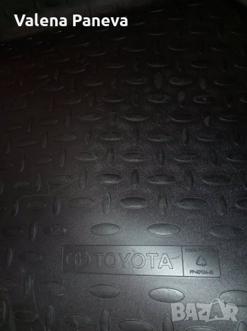 стелка за багажник за Toyota Avensis комби 1998-2003, снимка 4 - Аксесоари и консумативи - 34983270