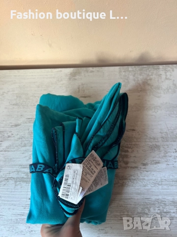 Тюркоазена хавлия от Декатлон с бързо съхнещ ефект 💙💙💙, снимка 2 - Други - 52443409