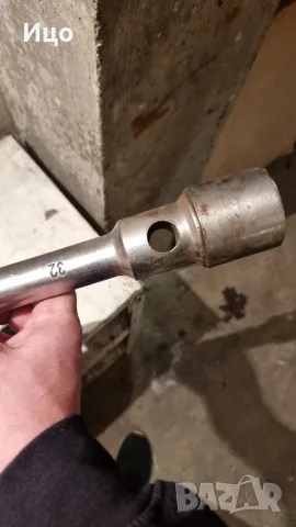 ключ за джанти 32/33, снимка 4 - Ключове - 47350525