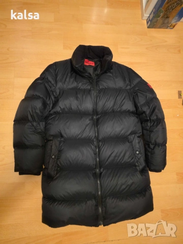 Продавам пухена парка Hugo