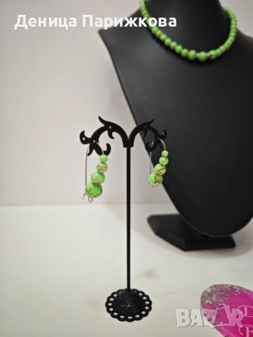Ръчно изработен комплект бижута с хаулит – гривна, колие и обеци , снимка 8 - Бижутерийни комплекти - 52775649