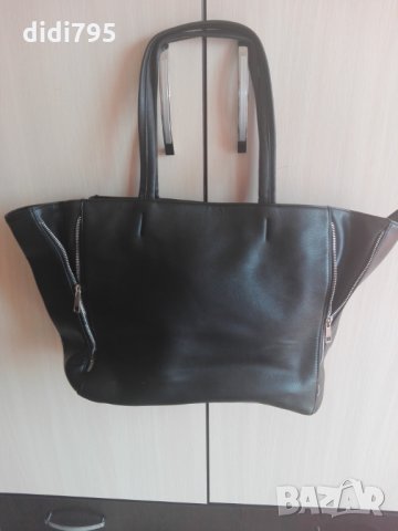 Дамска чанта, снимка 2 - Чанти - 28578465