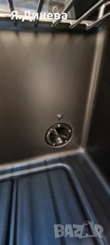 Хладилна витрина Klarstein 60L, снимка 4 - Хладилници - 50817686