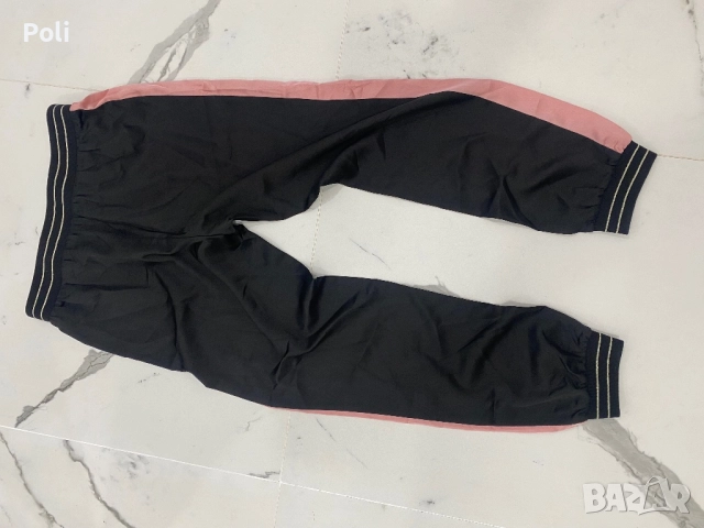 Сатенен панталон Guess, снимка 4 - Панталони - 51458596