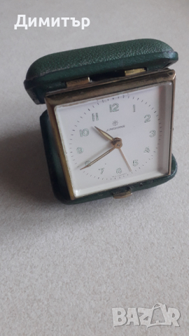 часовник, снимка 1 - Антикварни и старинни предмети - 36385577